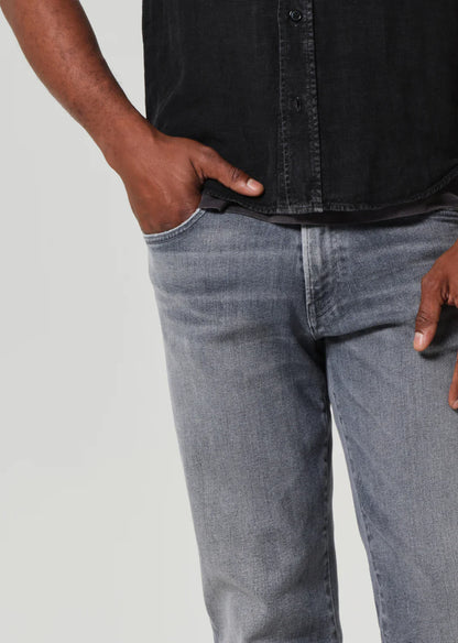 Adler Jeans clásicos cónicos