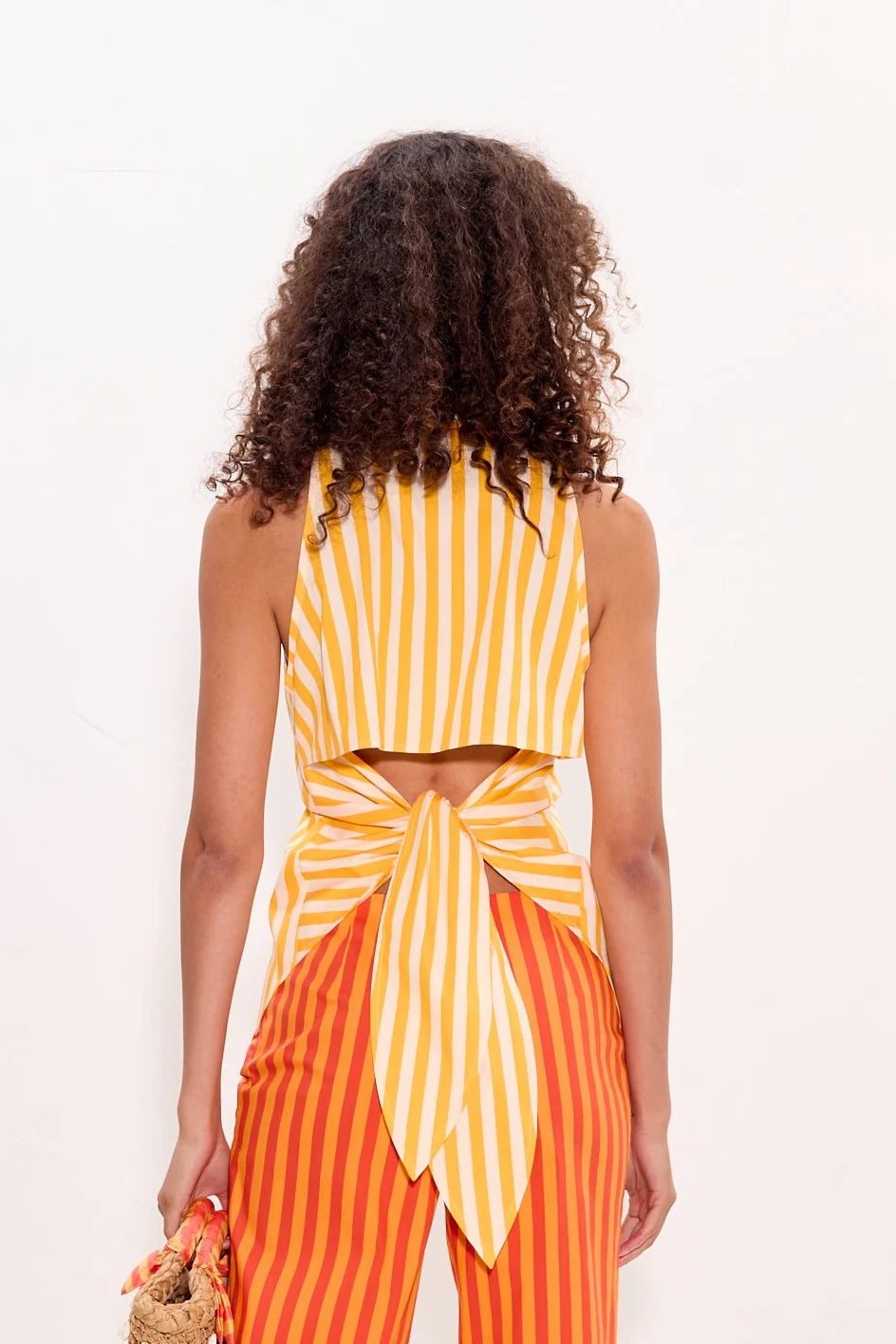 Loch Sleeveless Poplin Top