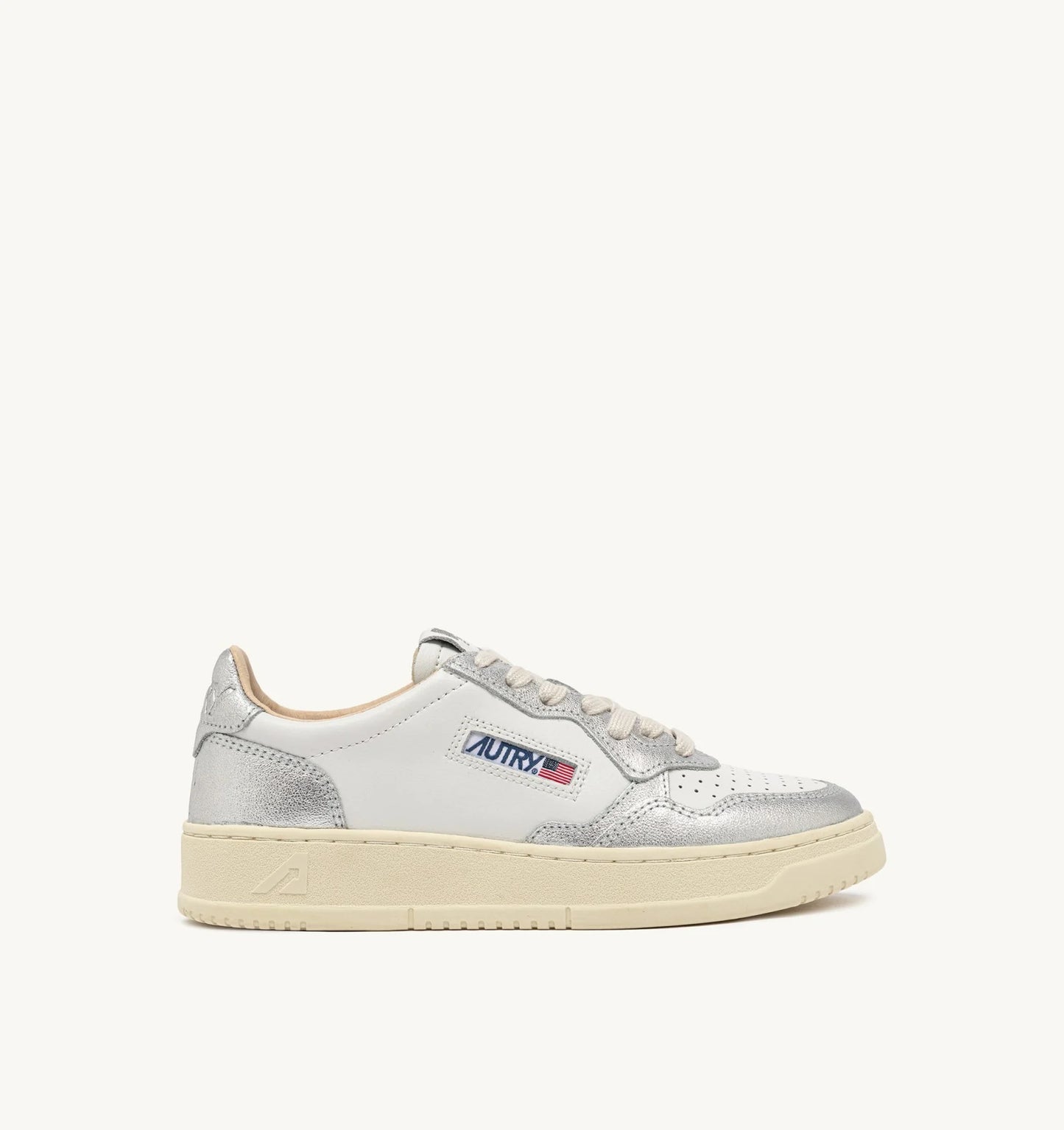 Medalist Low Bicolor Sneaker